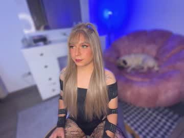 vicky_hot_x
