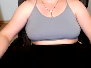 elly_petite