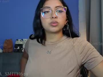 lara1__