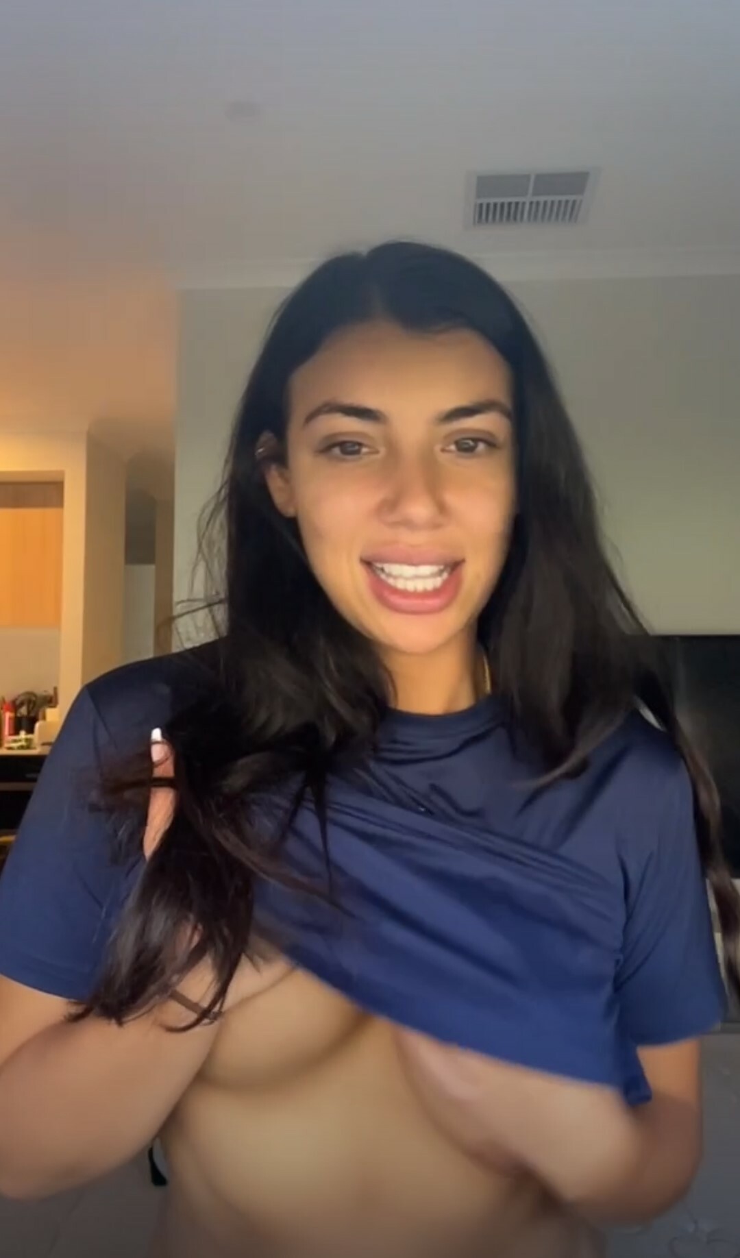 Brunettes — 36