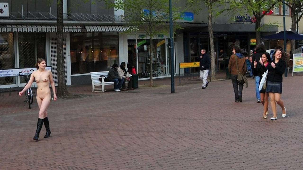 Fully Nude In Public — 27