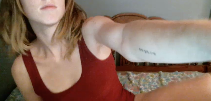 ZOOM IN 4 A NATURALLY LOOSE PUSSY — 19