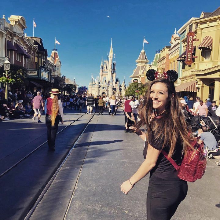 Amber masturbates topless on the GGW bus — 6